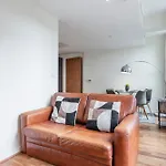 Modern London City Apartment